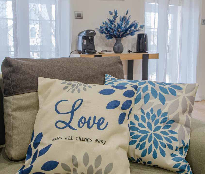 Beaux espaces intérieurs, décorés avec soin